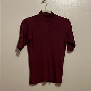 Jones New York 100% silk ribbed Short Sleeve sweater shirt